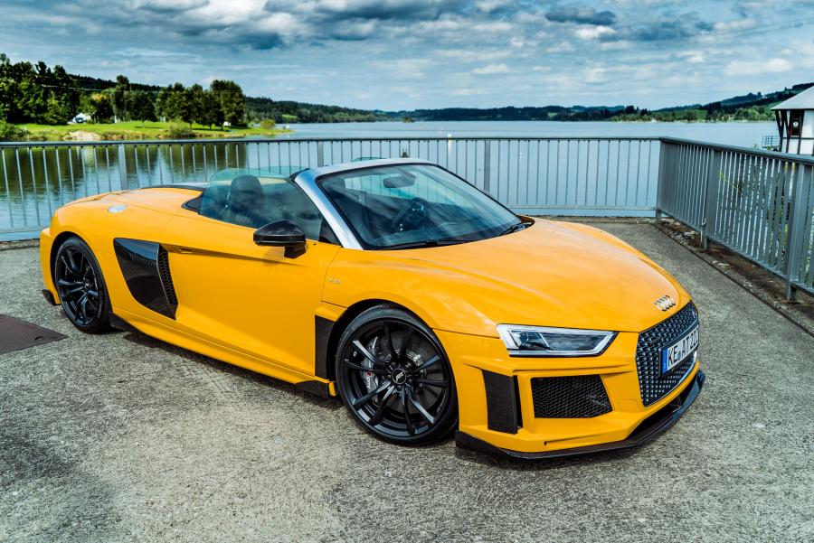  Audi R8 Spyder by ABT 2017 года  (фото 12 из 14)